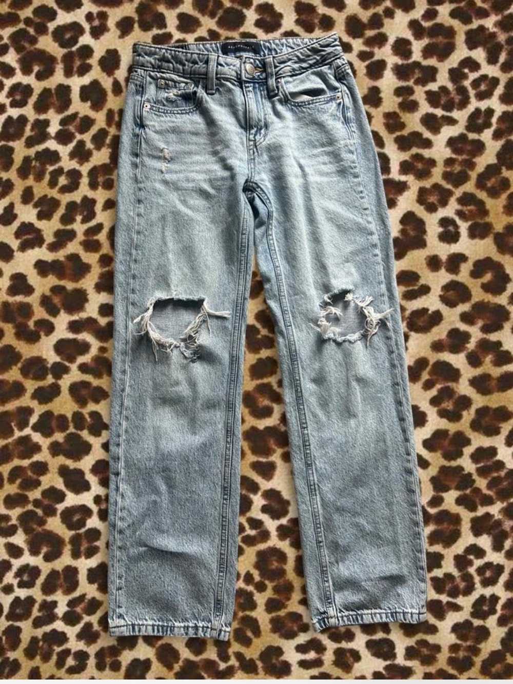 Aeropostale Baggy Low Rise Light Wash Denim Jeans Size 000 Regular Ripped